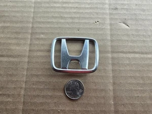 Honda OEM 1994 1995 Accord Rear Trunk Deck Lid Emblem Badge Logo Name 75700-SV4 - Bild 1 von 3