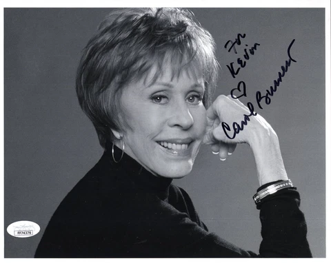 CAROL BURNETT HAND SIGNED 8x10 PHOTO        AWESOME POSE       TO KEVIN      JSA Cover