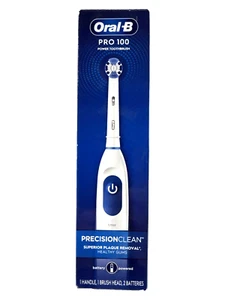 Oral-B Pro100 Battery Powered Toothbrush Precision Clean+Superior Plaque Removal - Picture 1 of 14