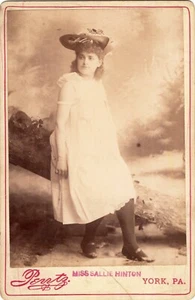 SALLIE HINTON : STAGE ACTRESS : PERRTZ STUDIO : YORK, PENNSYLVANIA - Picture 1 of 3