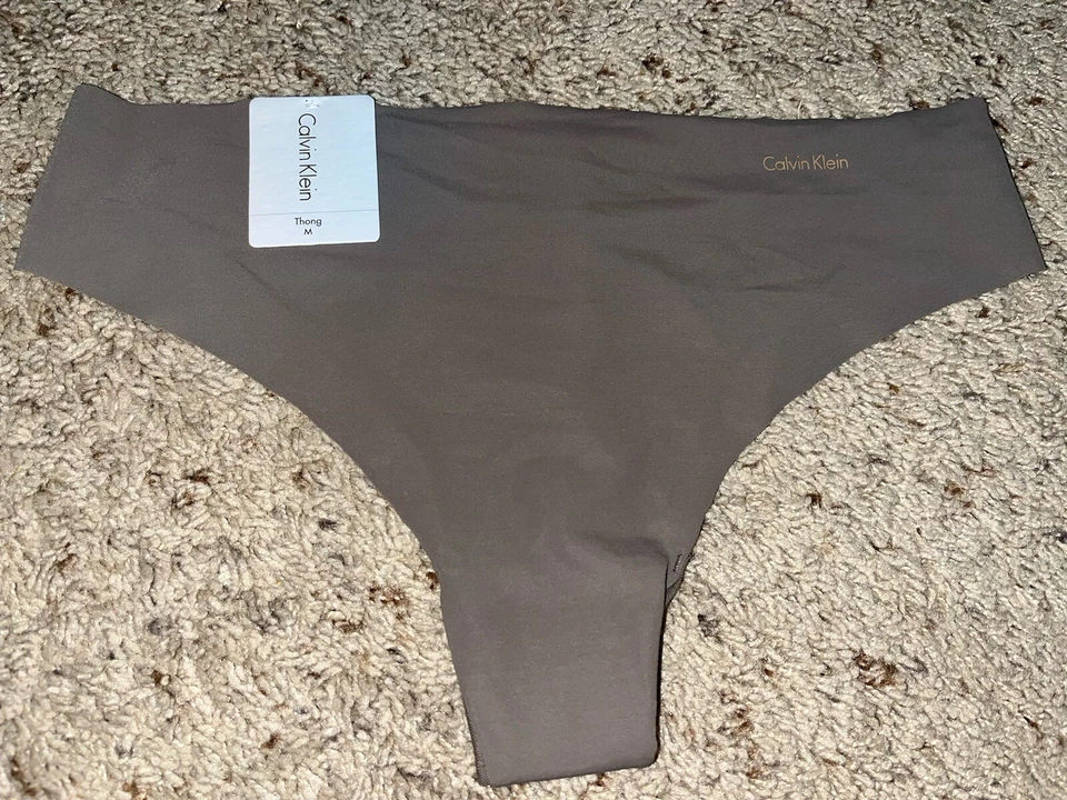 Calvin Klein Invisibles Thong D3428 Size M Brown