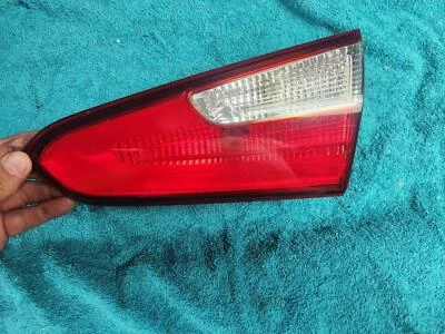 Luz trasera interior pasajero derecho Kia Forte 2014-2016 sedán OEM 6355 Foto 1 de 2