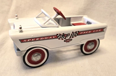 Hallmark Kiddie Car Classics - Murray 1961 Speedway Pace Car. * Novo na caixa * - Imagem 1 de 4
