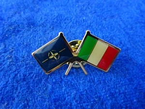 (A24-42) US Pin Fahne Flagge Nato - Italien - Picture 1 of 2