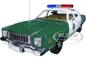 1975 PLYMOUTH FURY GREEN & WHITE CAPITOL CITY POLICE 1/18 MODEL GREENLIGHT 19116 - Picture 1 of 6