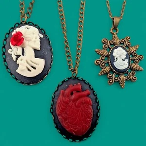 LOTE COLLAR CAMAFEO STEAMPUNK cadena bronce esqueleto corazón dama colgantes B1 - Imagen 1 de 3