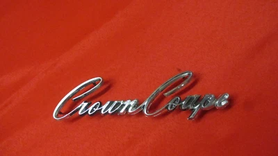 Chrysler Imperial Crown 1964-1966 cupé emblema techo vela panel 1X Foto 1 de 4