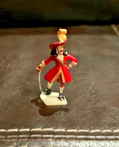 Miniatura vintage de Marx pintada a mano Disneykins Capitán Gancho Peter Pan Disney - Imagen 1 de 2