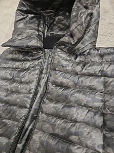 Calvin Klein Women's Large Performance Down Puffer Coat Jacket Camo Hooded - Picture 1 of 5