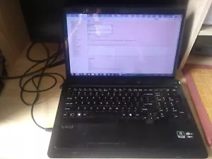 Notebook Sony vaio VPCF2, NON COMPLETO, PER RICAMBI - Foto 1 di 1