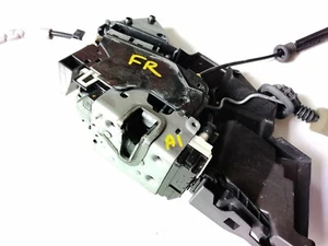 Actuador de cierre de puerta delantera derecha 08-11 Mercedes W207 W204 E350 C300 W212 fabricante de equipos originales - Imagen 1 de 5
