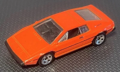 2018 Hot Wheels 1/64 Lotus Esprit S1, Orange. Unboxed, Playworn. - Image 1 of 4