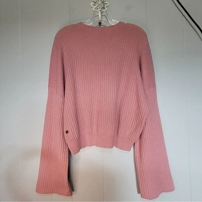 Suéter BKE Rosa Suave Acanalado Cuello Redondo Con Mangas Largas Campana Foto 1 de 4