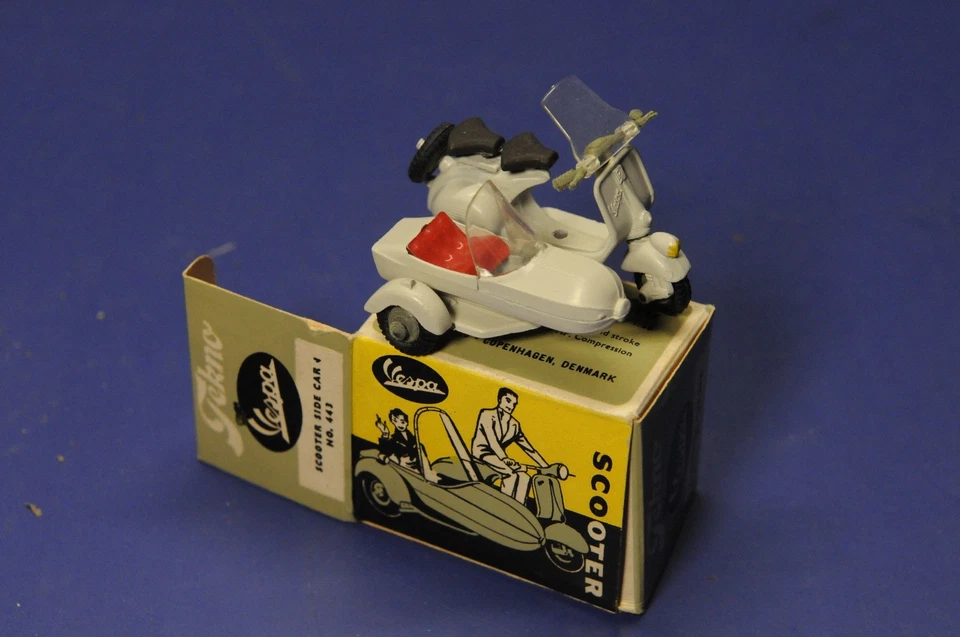 TEKNO 443 VESPA SCOOTER & SIDECAR neuf en boîte d'origine - Photo 1/4
