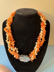 Collar Brighton Vintage Multi Hilos Coral Con Perlas - Imagen 1 de 22