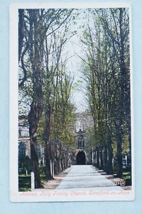 Avenue, Holy Trinity Church, Stratford-on-Avon, England - Picture 1 of 2