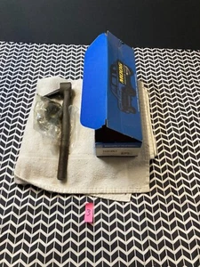 moog es2019rlt tie rod end - Picture 1 of 3