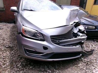 Módulo de bolsa de aire usado se adapta a: bolsa de aire Volvo s60 2015 grado A Foto 1 de 4