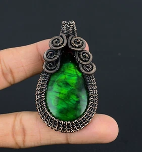 Green Flash Labradorite Gemstone Copper Wire Wrap Handmade Pendant Gift For Her - Picture 1 of 6