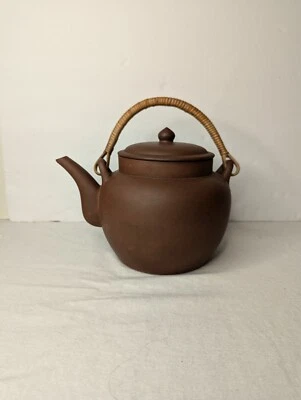 Tetera china de arcilla roja Yixing Zisha de colección, firmada, autenticada Foto 1 de 4