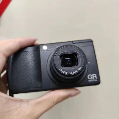 RICOH GR DIGITAL II 10.1MP Digital Camera 4x Optical Zoom With Battery,Charger - Image 1 of 4