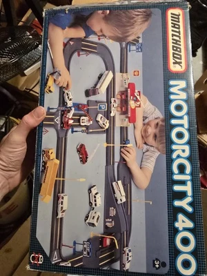 Matchbox motorcity 400 Autos alt rar. autobahn - Bild 1 von 3