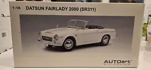 RARO 1/18 Autoart Datsun Fairlady 2000 (SR311) pressofuso **LEGGI** - Foto 1 di 17