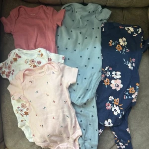 Simple Joys by Carter's Baby Girls - Picture 1 of 2