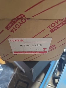 GENUINE TOYOTA 81550 80219 TAIL LIGHT 84 85 86 87 88 2/4WD PICKUP TRUCK LH - Picture 1 of 9
