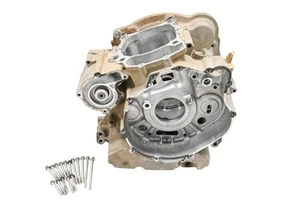10 Polaris Sportsman 550 XP 4x4 Crankcase Center Crank Case - Picture 1 of 8