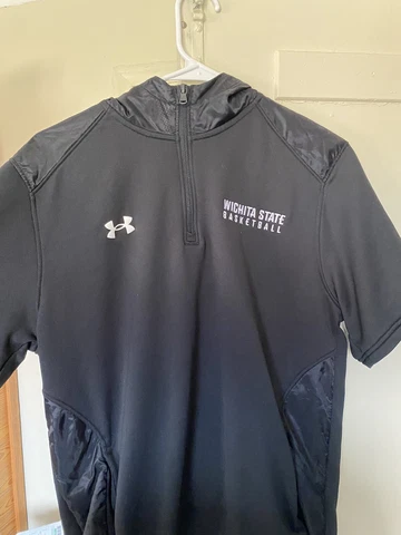 Wichita State Basketball Under Armour Men’s M Team Issued 1/4 Zip Jacket Cover