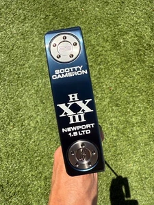 Scotty Cameron LTD Release H23 Newport 1.5 Holiday Putter
- Picture 1 of 6