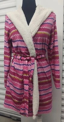 Faded Glory Sleepwear Robe Short Size L Pink Zigzag Stripes Plush Collar, Hooded - Image 1 of 4
