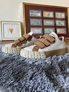 Prada CAZATURE DONNA Sneakers Brown/Cream Size 35 - Picture 1 of 15