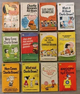 Vintage Lot Of 12 Charlie Brown Paperback Books 1966 - 1969 - Picture 1 of 15