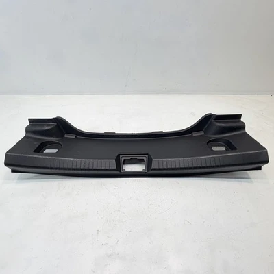 Chevrolet Malibu LT 2016-2025 puerta trasera maletero pestillo umbral placa rasguño OEM Foto 1 de 4