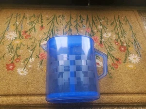 HTF Pampered Chef Blue Quick Stir Pitcher 1 Gallon Clear Checkerboard Design EUC - Picture 1 of 5