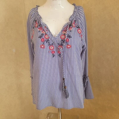 Xhilaration Blusa Mujer Talla XS Borla Bordada Flor Rayas Manga Campana Foto 1 de 4