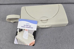 Ubbi On-the-Go Travel Reusable Wipes Dispenser, Holds 22 Wipes, New w/tags - Picture 1 of 5