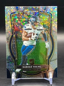 2022 Panini Select #210 DAREKE YOUNG Novato Club Nivel Discoteca H2 Plata Prizm - Imagen 1 de 2