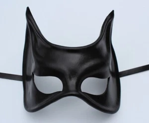 Catwoman Fetish Leather Eye Mask Handmade in Spain Black - Picture 1 of 7