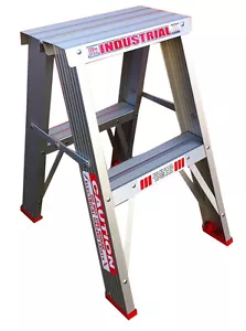 Escalera escalonada de doble cara de aluminio INDALEX Tradesman 2 ft 0,6 m - Imagen 1 de 1