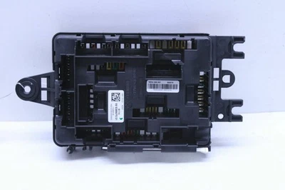 Caja de distribución relé de fusibles trasero BMW 328i 320i 335i 230i 440i M2 M3 X5 OEM usada Foto 1 de 4