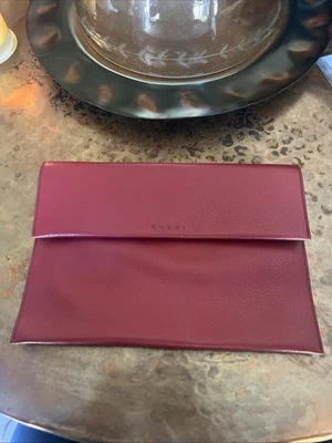 Bolso clutch de cuero rojo Marni nuevo con etiquetas Foto 1 de 4