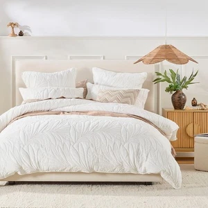 Nylah Quilted Quilt Cover Set - Picture 1 of 6