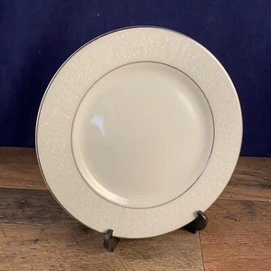 6.25"Dia Dessert Plate Crown Victoria Lovelace Pattern - Picture 1 of 4
