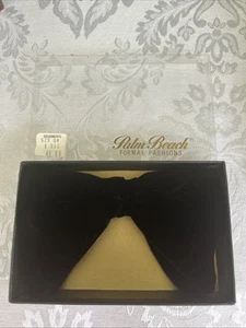 VTG Black Velvet Bow Tie 1960/70s Oversized Large Butterfly Clip On Original Box - Picture 1 of 5