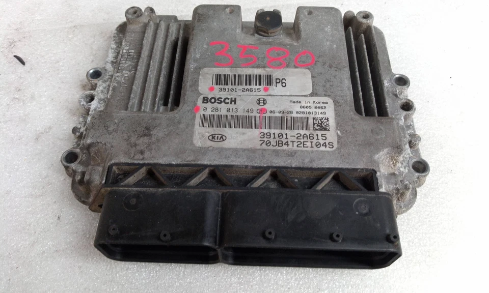 391012A615 centralina motore per KIA RIO II 1.5 CRDI 2005 527679 - Immagine 1 di 4