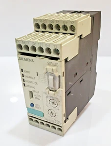 Siemens Sirius 3RB2383-4AA1 Solid-State Overload Relay - Picture 1 of 8