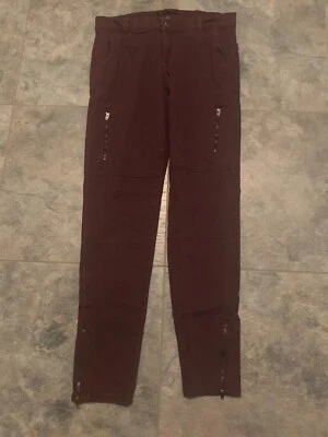 Pantalones de mezclilla para mujer Banana Republic utilitarios ajustados ricos en vino talla 8 cremallera al tobillo púrpura Foto 1 de 4